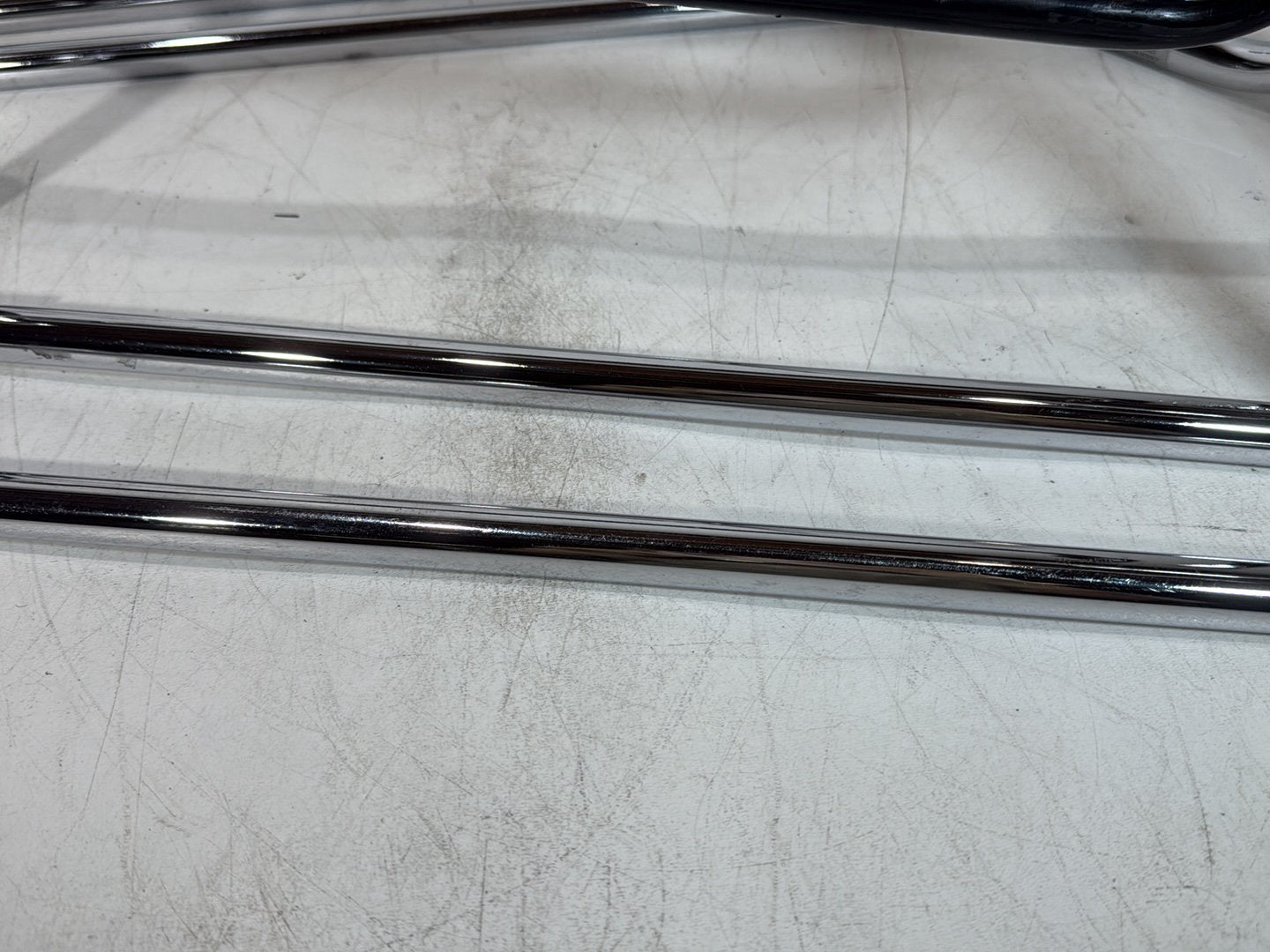 2007 - 2012 Harley-Davidson Touring Electra Glide Ultra Rear Left Right Saddlebag Guard Rails Bar 49193-09