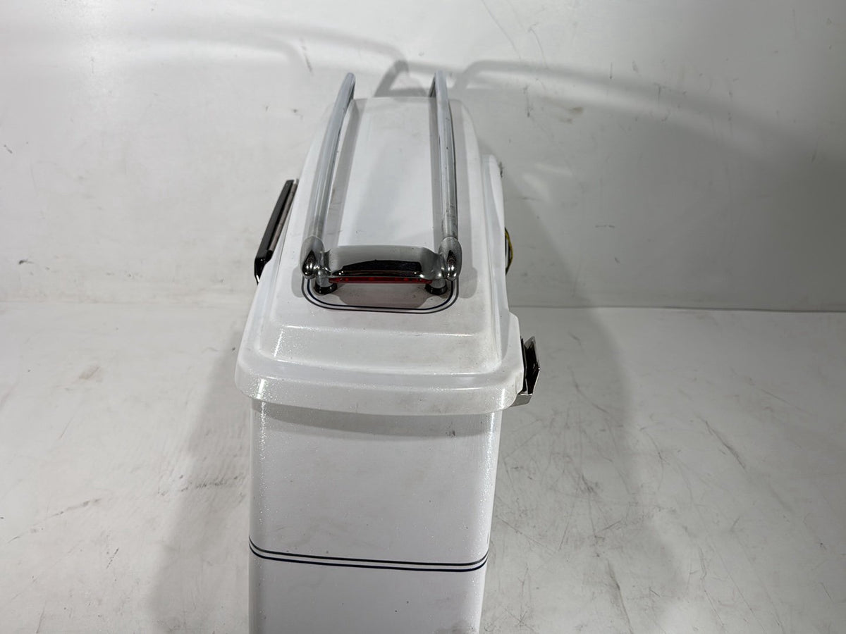 2013 Harley Electra Glide Touring Ultra OEM Left 1 Saddlebag Luggage NO Key