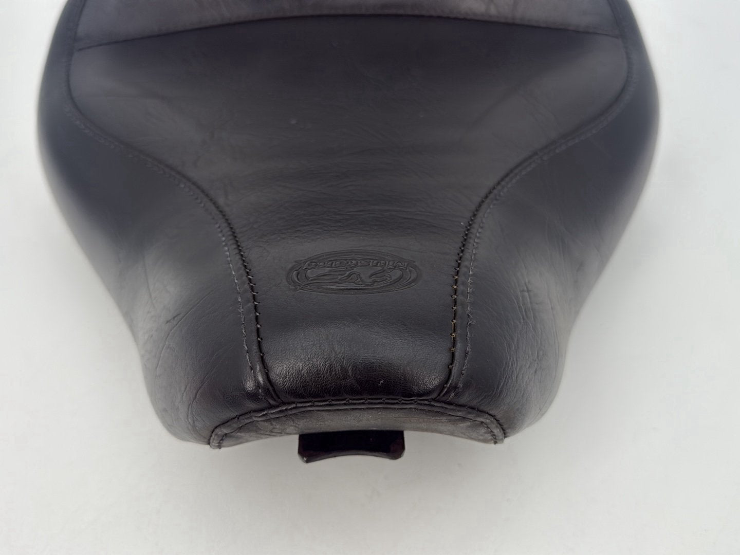 2004 - 2022 Harley-Davidson Sportster 1200 Nightster Rider Driver Solo Seat Pillion MUSTANG