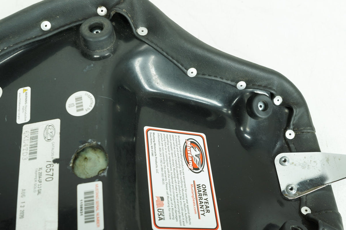 2010 Harley Sportster XL883N Iron 883 OEM Rider Driver Solo Seat Pillion