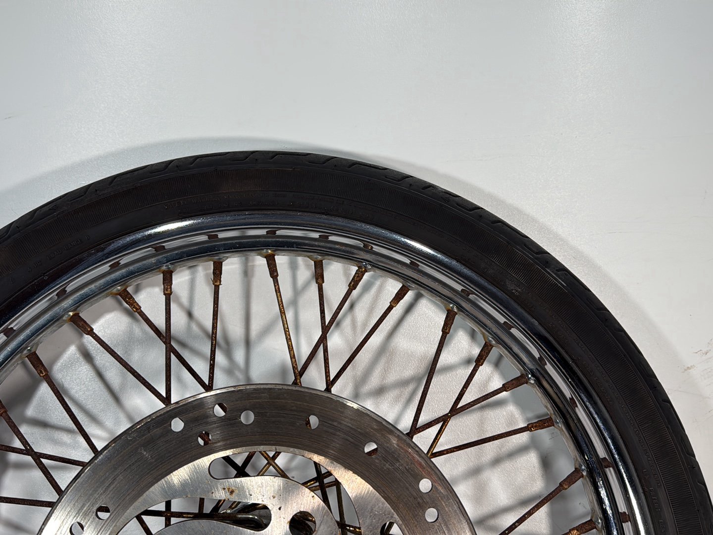 2005 Harley Dyna FXDWG Wide Glide OEM Front Wheel Rim Tire Spoked