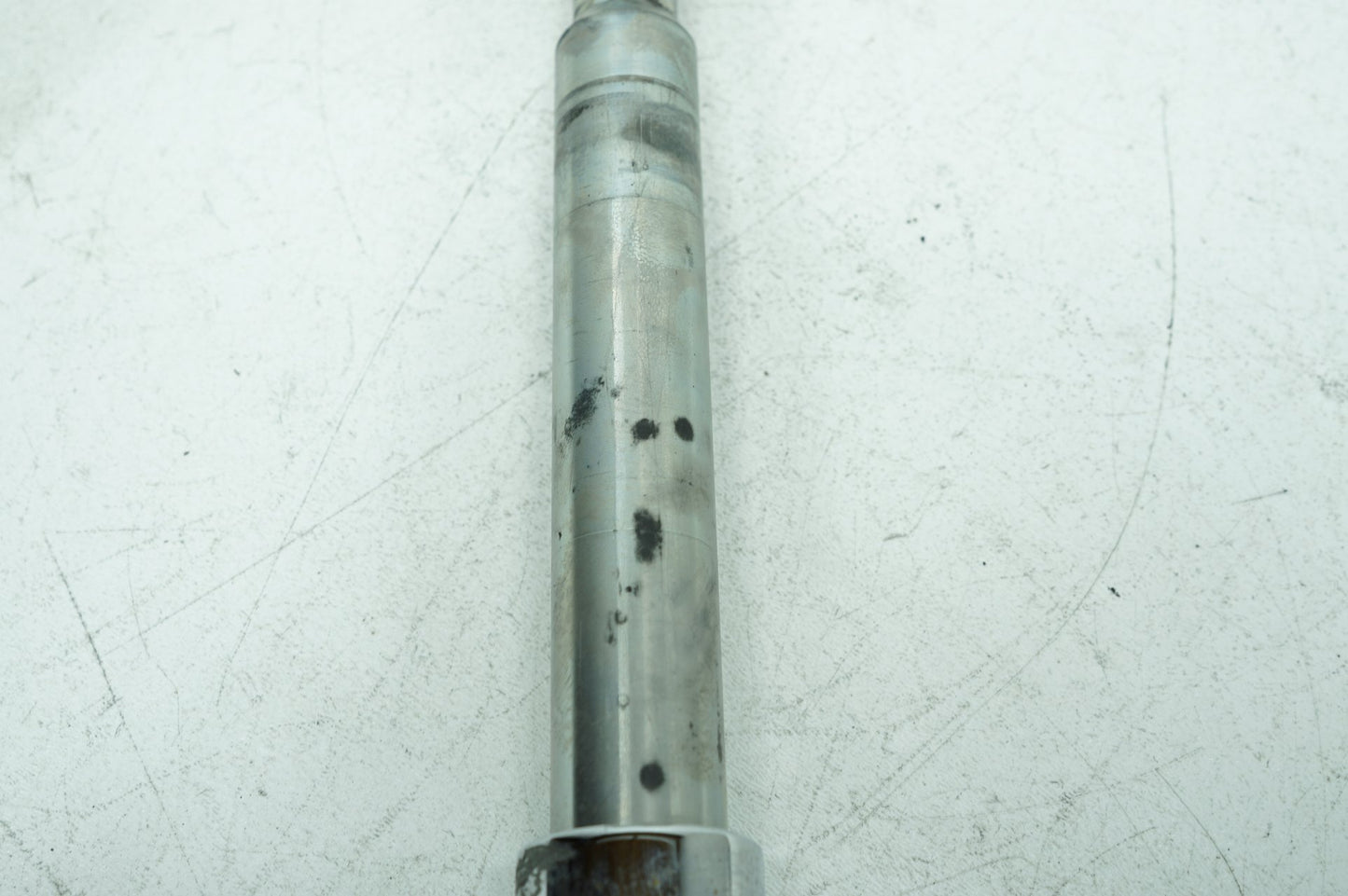 1999 - 2006 Harley-Davidson Touring Road King Classic Front Wheel Axle Bolt Shaft 43364-00