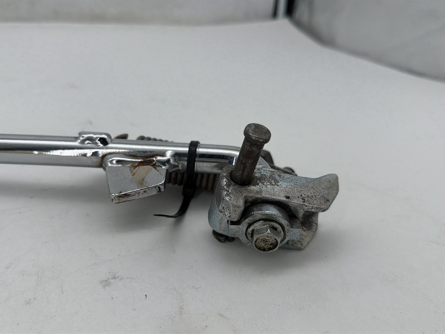 2008 Harley Dyna Fat Bob FXDF OEM Left Side Jiffy Kick Stand & Spring