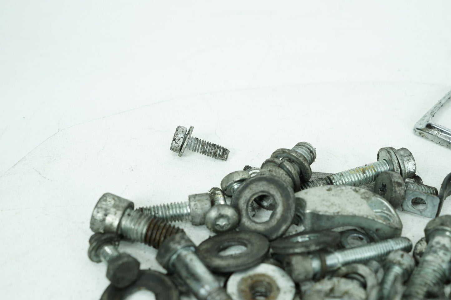 1999 - 2006 Harley-Davidson Touring Electra Glide Classic Hardware Bolts Nuts & Brackets