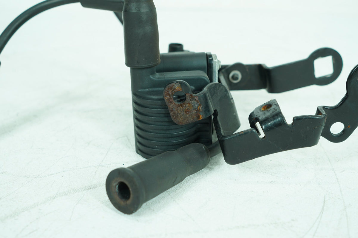 2010 Harley Sportster XL883N Iron OEM Ignition Coil Spark Plugs Cable 31656-07
