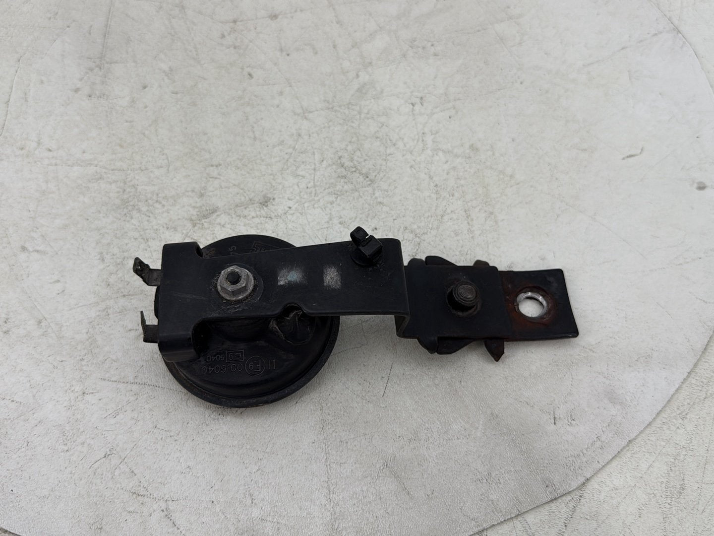 2015 Harley Dyna Low Rider FXDL OEM Signal Horn Klaxon Beep