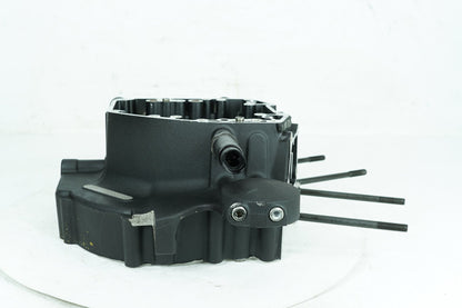 2008 - 2016 Harley-Davidson Touring Road Glide Crankcase Shaft Engine Motor Cover 24653-06A