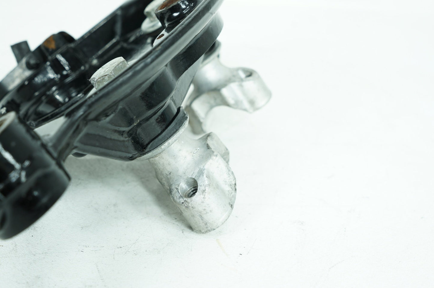 2011 - 2016 Harley-Davidson Touring Road King Classic Front Fork Upper Triple Tree Clamps 45435-10