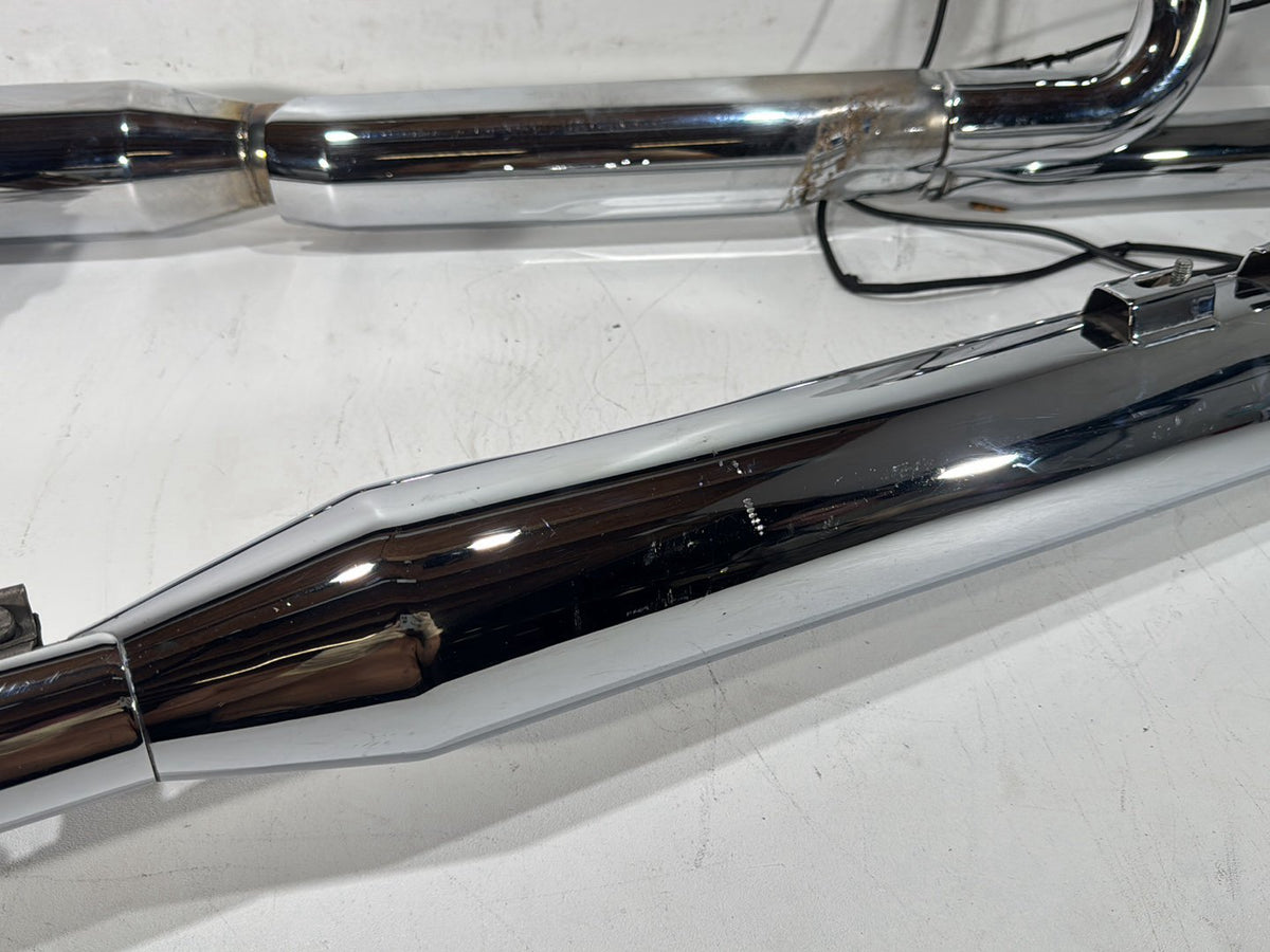 2017 Harley Road Glide Touring FLTRXS OEM Exhaust Header Pipes Muffler 65600176