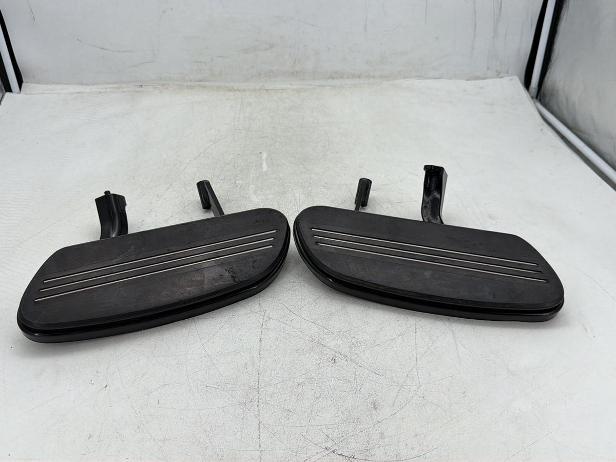 2018 Harley Road Glide Touring FLTRXS OEM Left Right Driver Floorboard Foot Rest