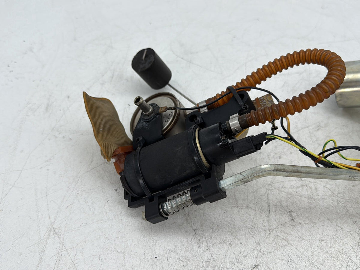 2000 Harley Electra Glide Ultra OEM Fuel Pump Sending Unit Gasoline
