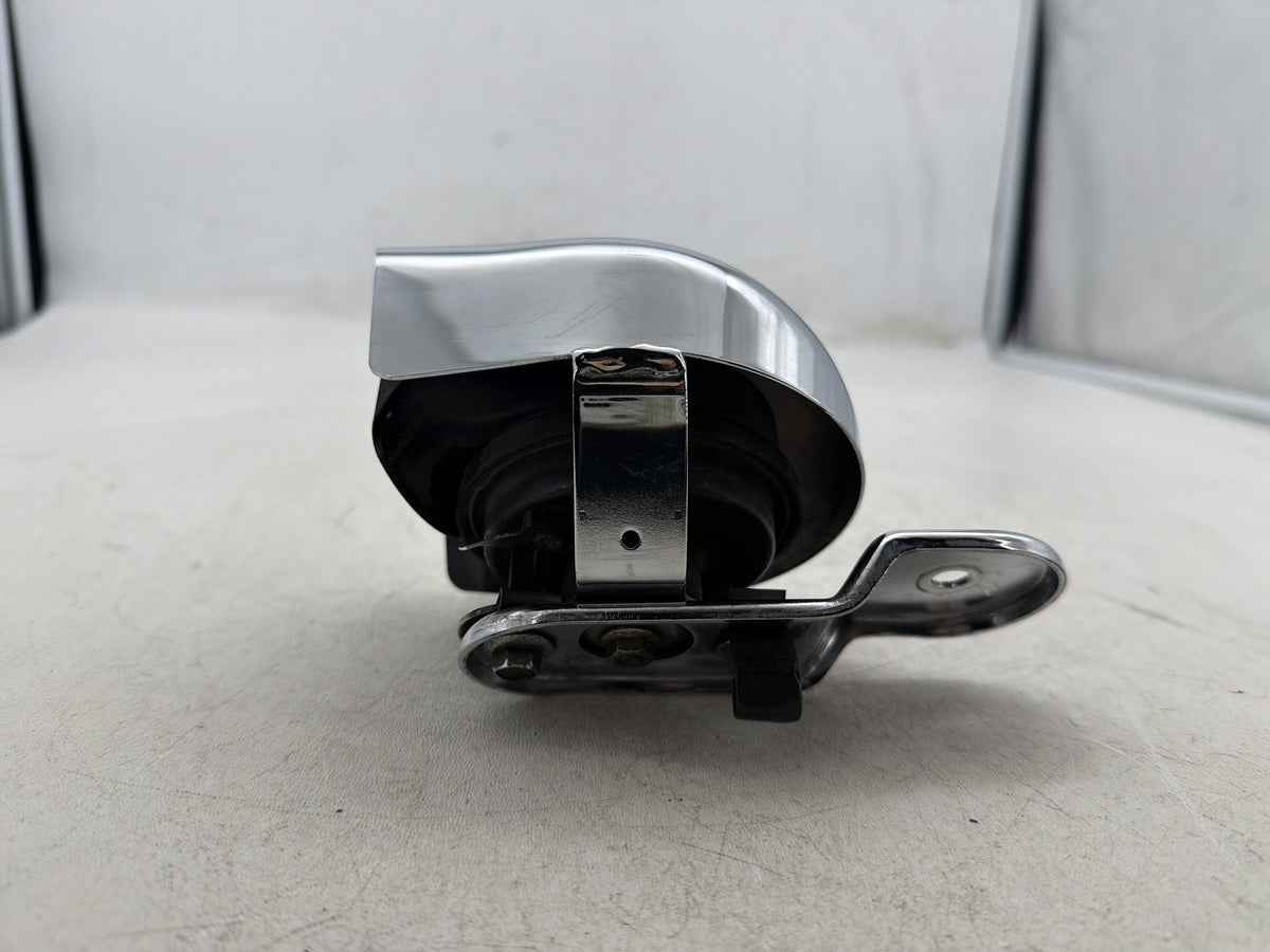 2001 Harley Heritage Softail Classic FLSTC OEM Horn Signal Klaxon Chrome Cover