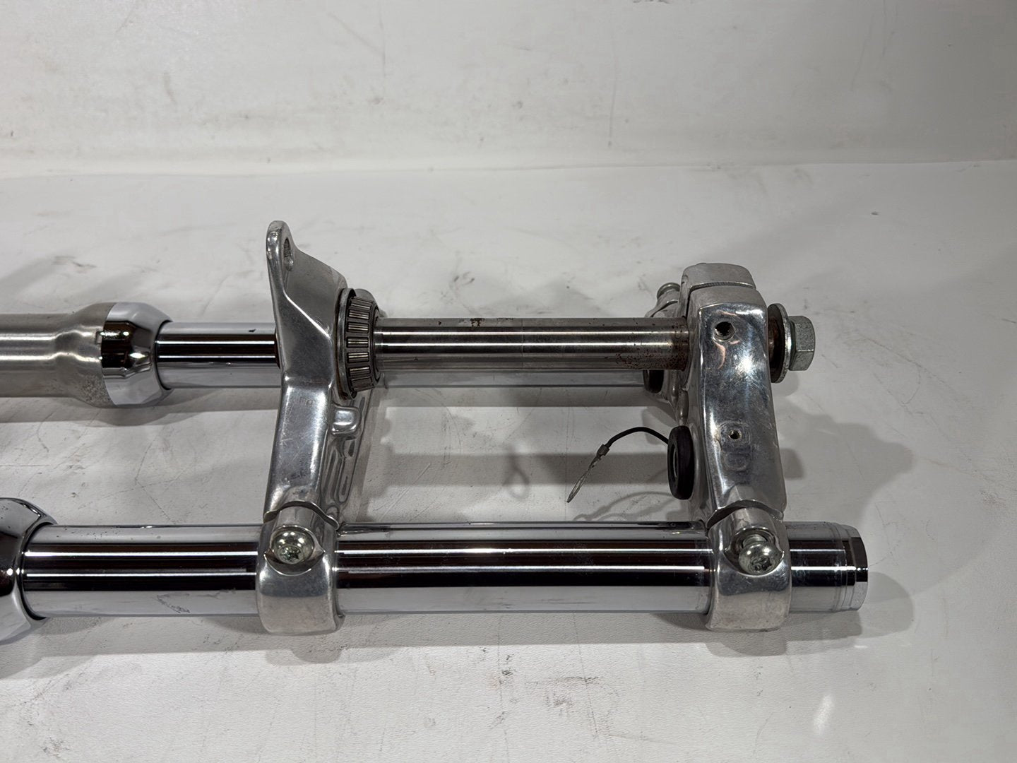 2001 Harley Sportster 883 Hugger XLH883 OEM Front Triple Tree Set & LH RH Fork Legs Sliders