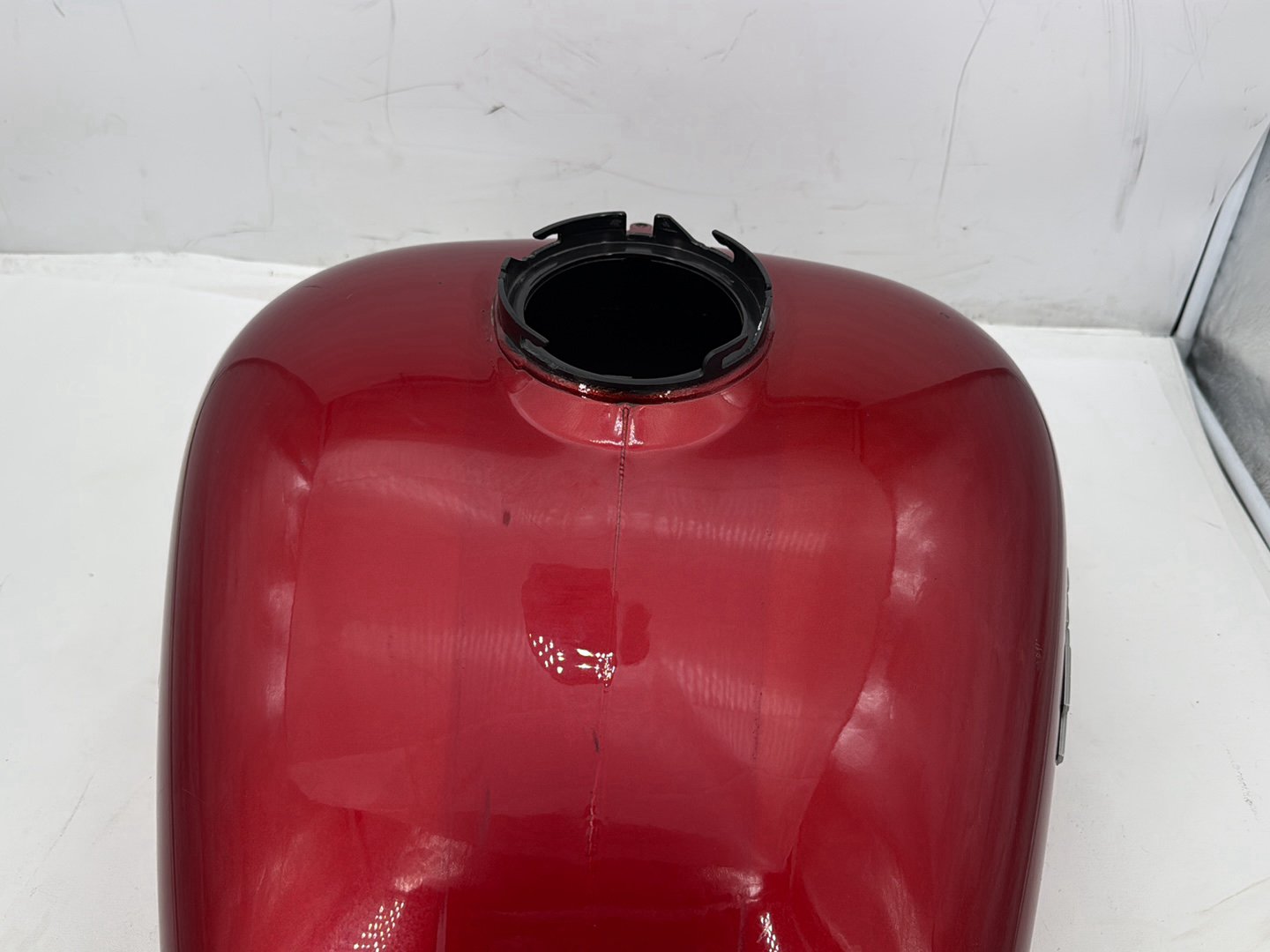 2013 Harley Street Glide Touring FLHX OEM Fuel Gas Tank Gasoline Reservoir