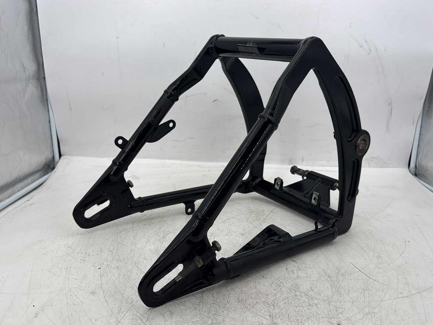 2007 Harley Softail Heritage Classic FLSTC OEM Rear Fork Swingarm Swing Arm