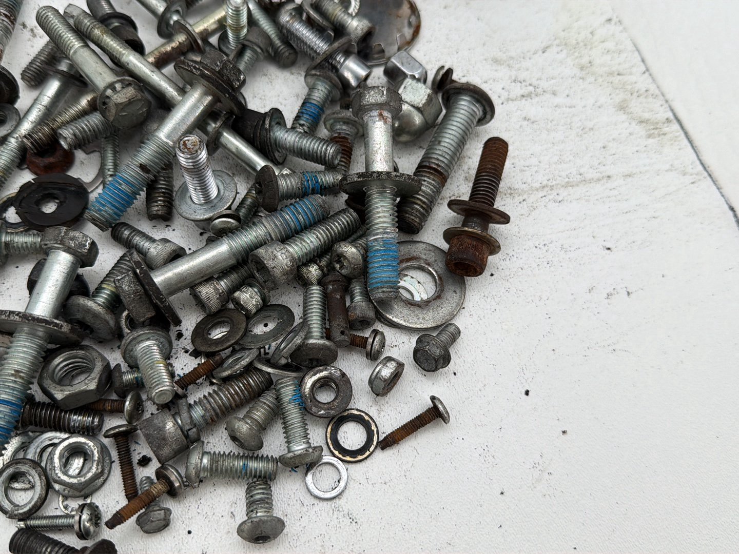 2009 Harley Dyna Street Bob FXDB OEM Hardware Bolts Nuts & Brackets
