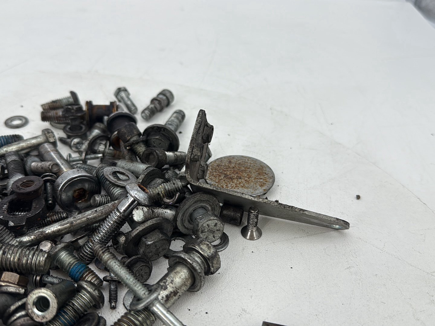 2007 - 2012 Harley-Davidson Dyna Super Glide Hardware Bolts Nuts & Brackets