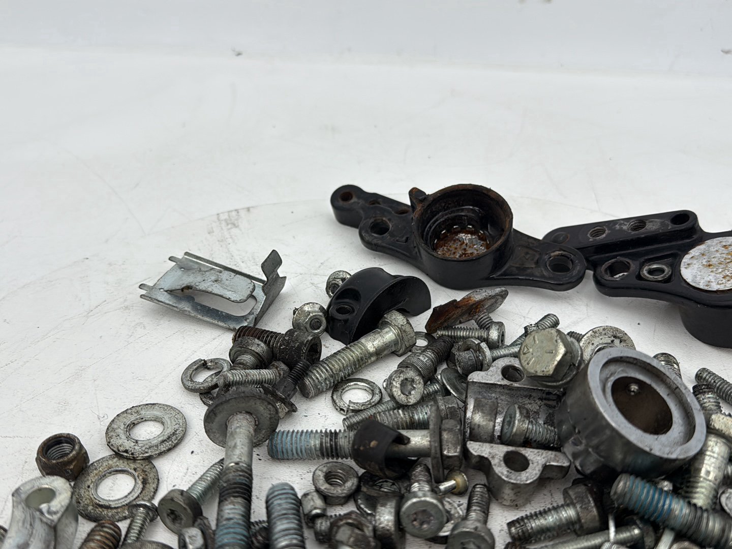 2007 - 2012 Harley-Davidson Touring Electra Glide Ultra Hardware Bolts Nuts & Brackets w/ Left Right Swingarm Fork Brackets