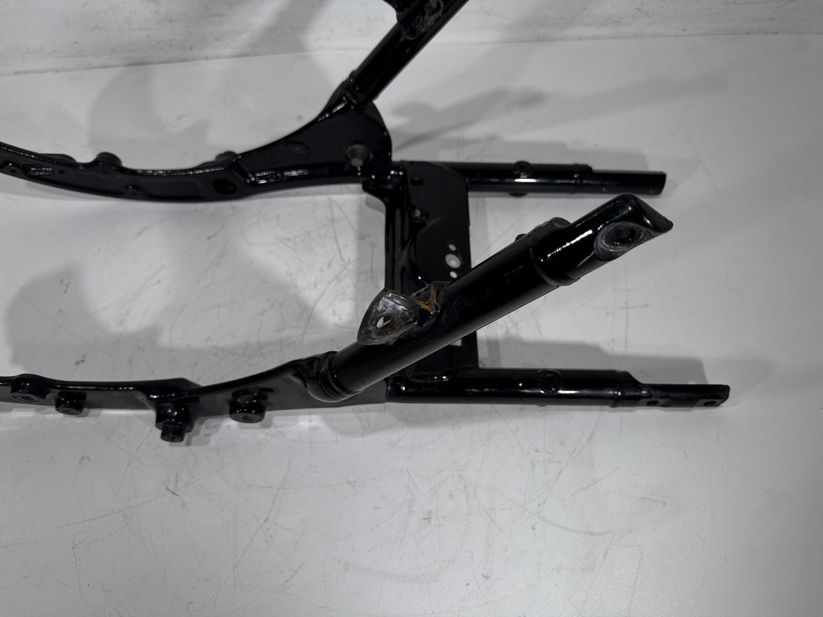 2011 Harley Road King Touring FLHR OEM Rear Back Sub Frame Rail Bar 48079-09BHP