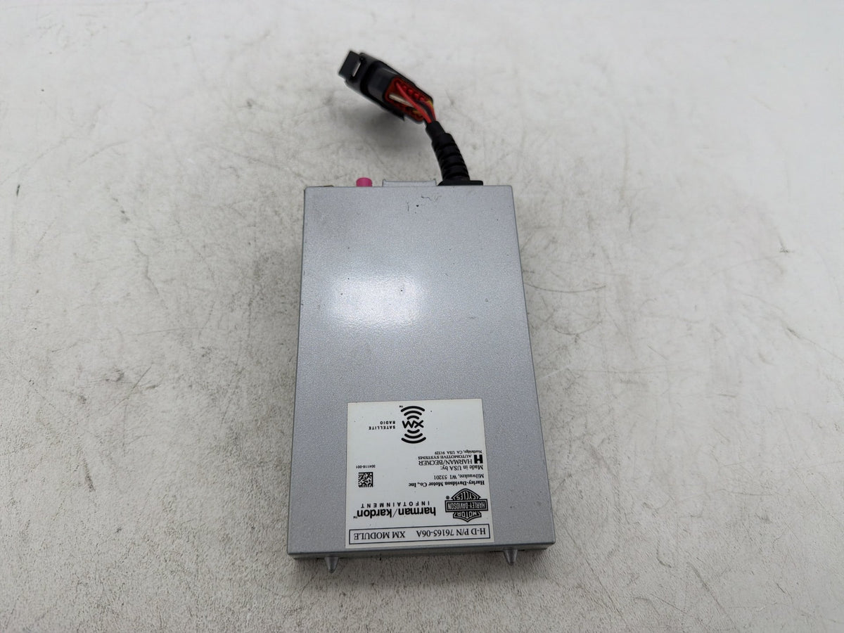 07 Harley Electra Touring CVO Eagle OEM XM Harman Kardon Radio Module 76165-06A