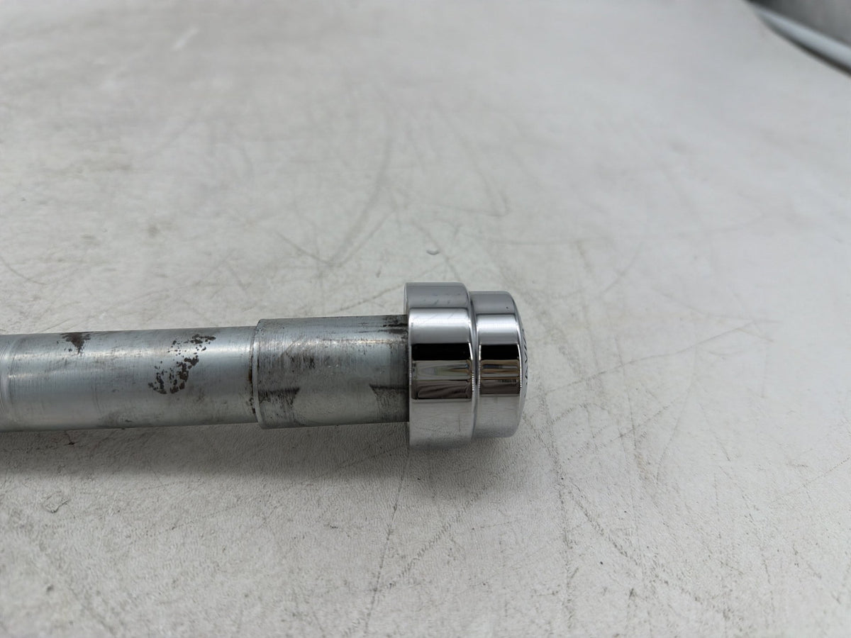 2017 Harley Dyna Street Bob FXDB OEM Front Wheel Axle Bolt Shaft 41628-08