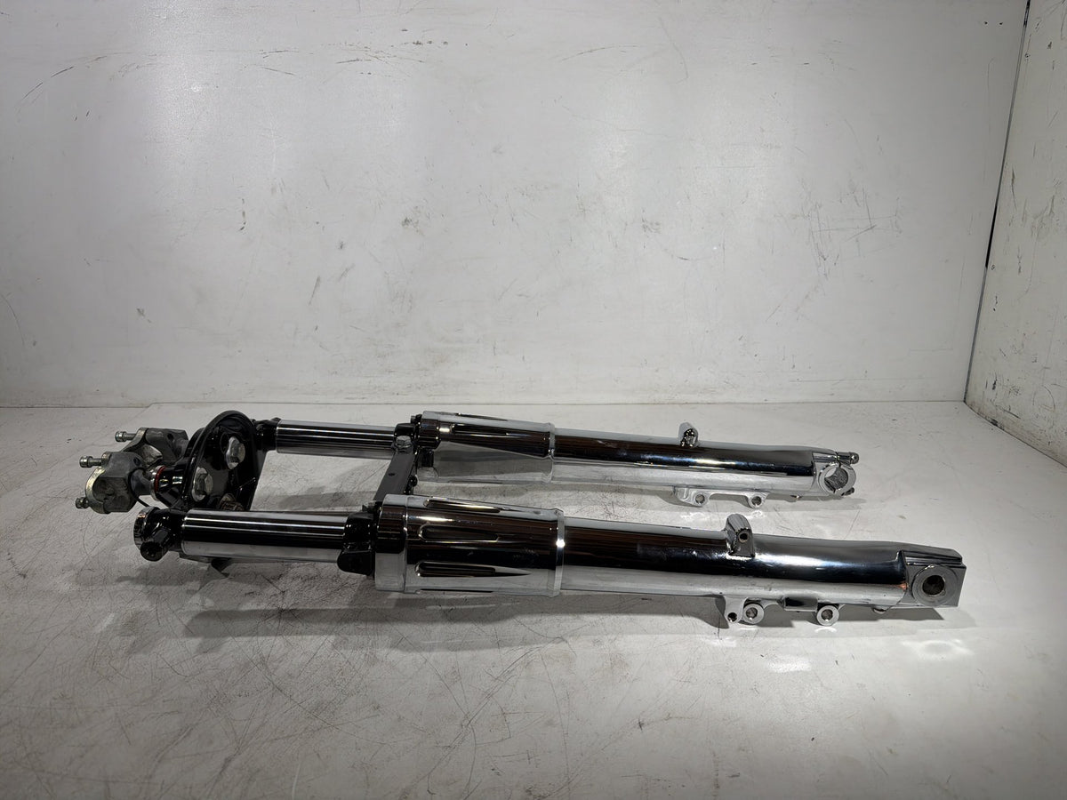 10 Harley Street Glide Touring OEM Front Triple Tree Set LH RH Fork Legs Sliders