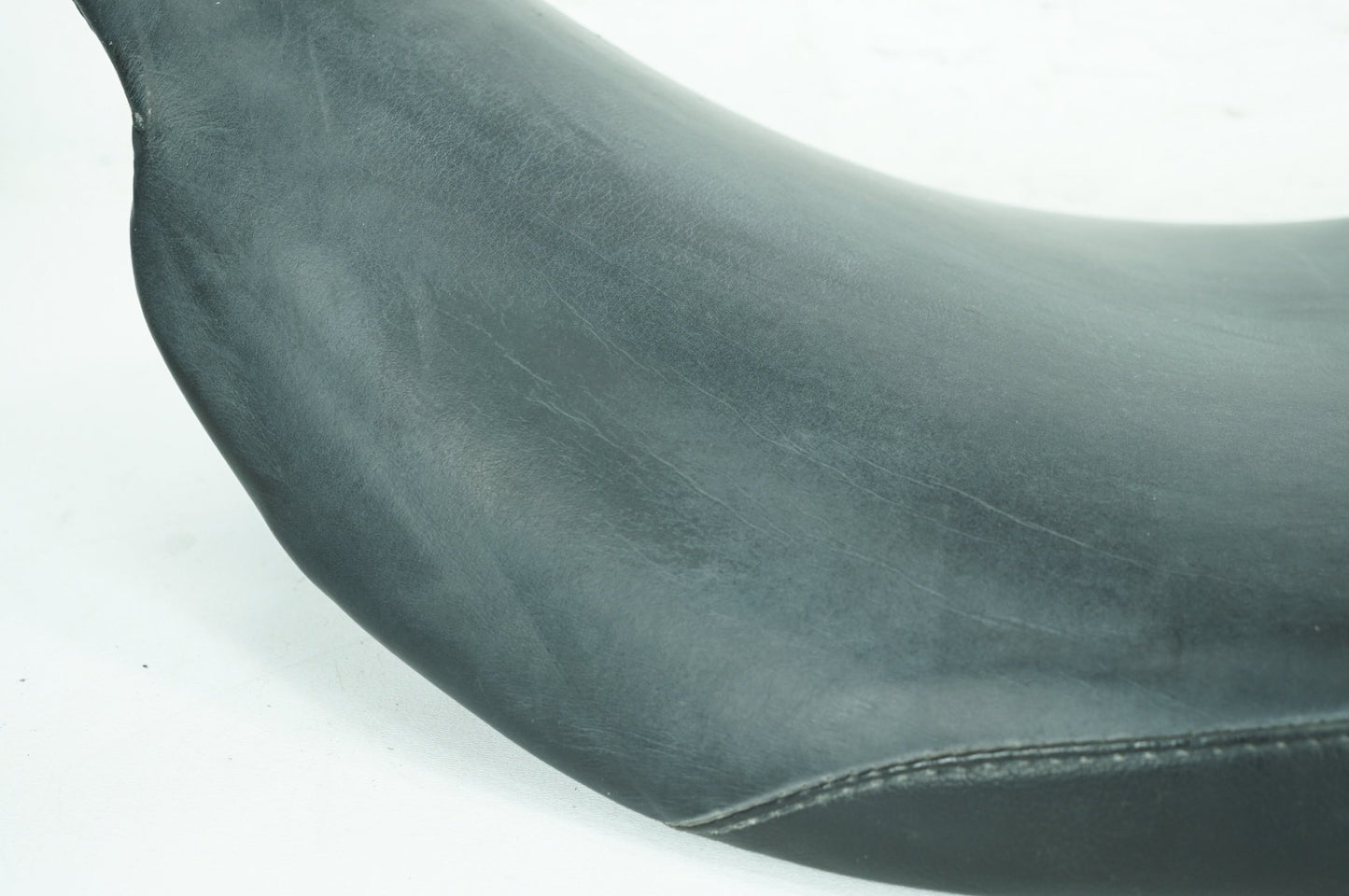 2008 - 2016 Harley-Davidson Touring Street Glide Passenger Rider Driver Seat Saddle 52320-11