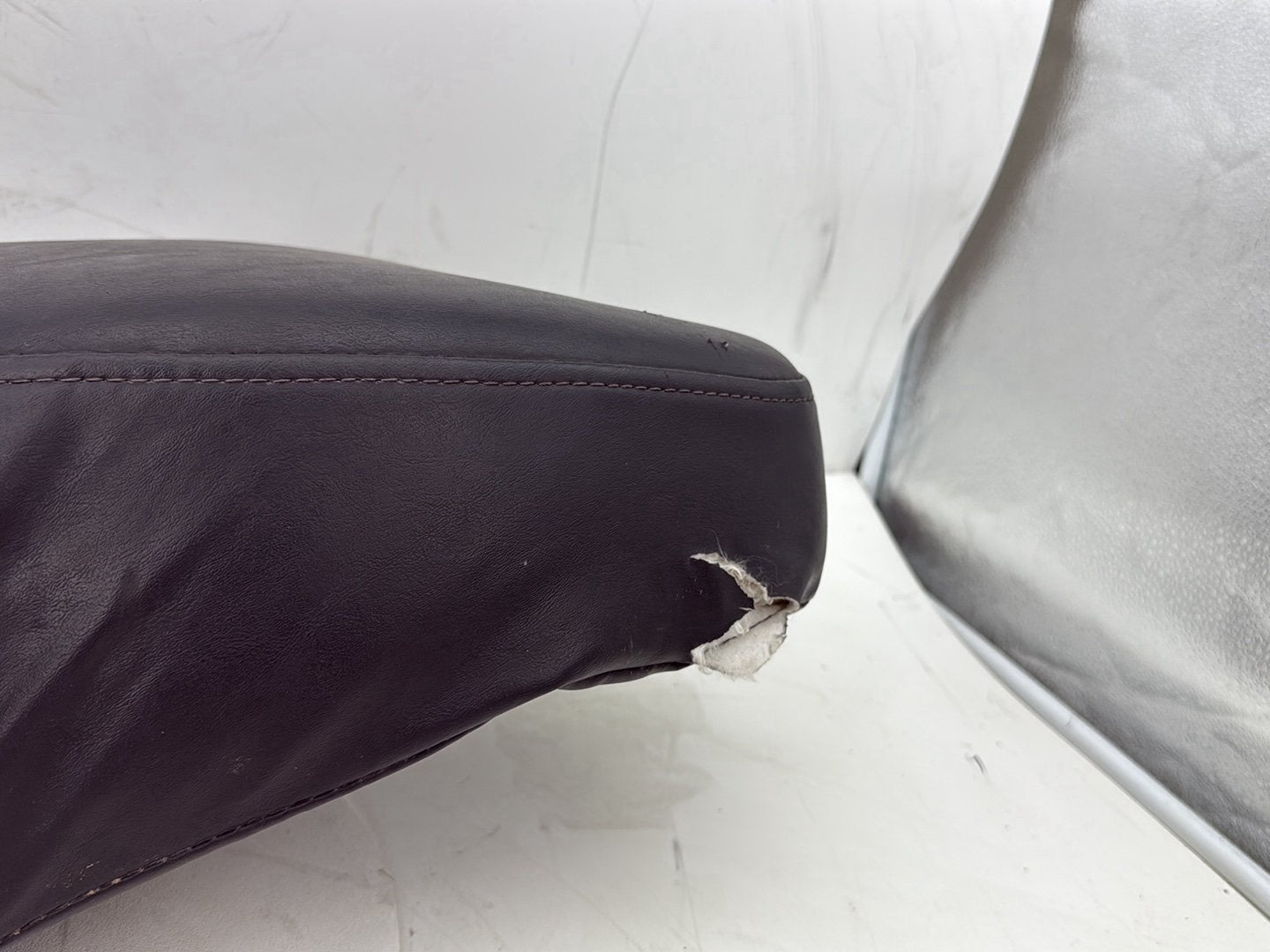 2005 Harley Road Glide Touring FLTRI OEM Passenger Rider Driver Seat Saddle