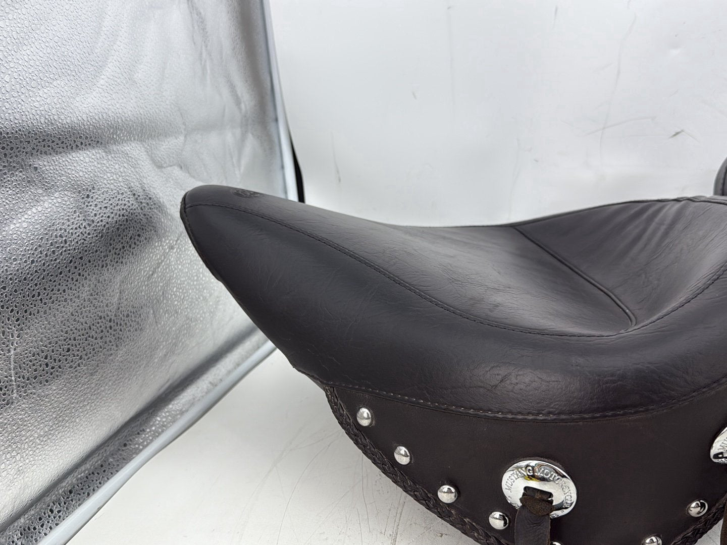 2006 Harley Softail FLSTCI Heritage Classic OEM Passenger Rider Driver Seat Saddle