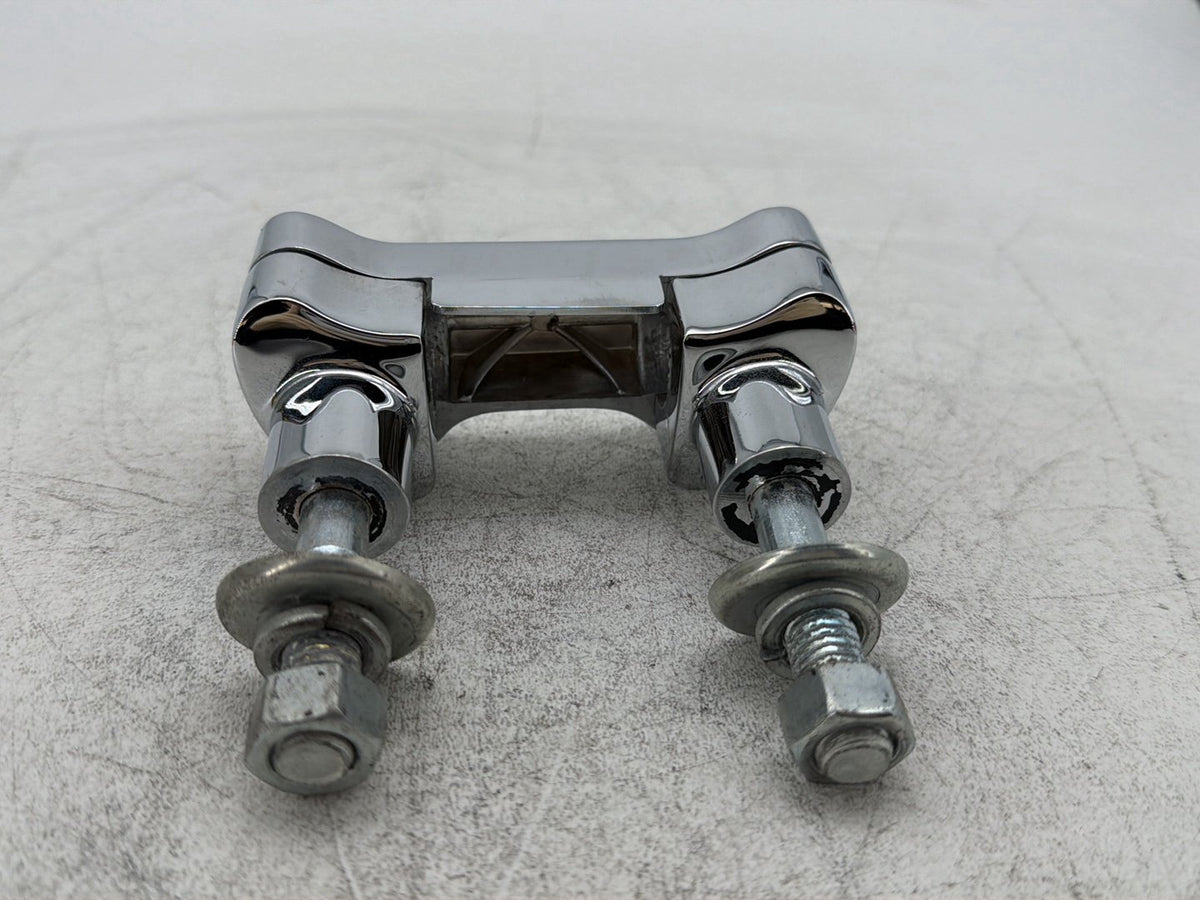 2014 Harley Dyna Switchback FLD OEM Front Handlebar Riser Top Clamp Chrome