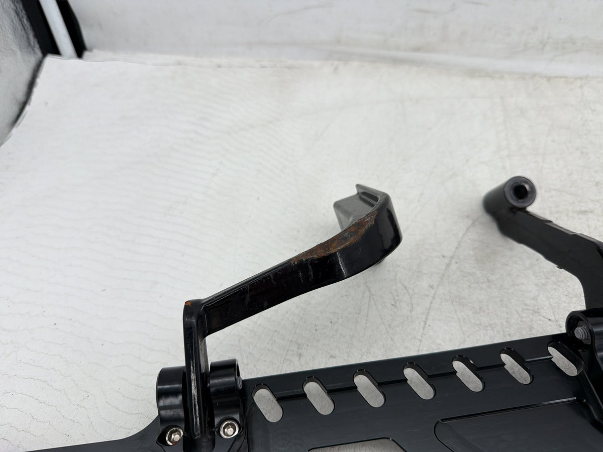 10 Harley Road King Touring Police Left Right Driver & Pass Floorboard Foot Rest