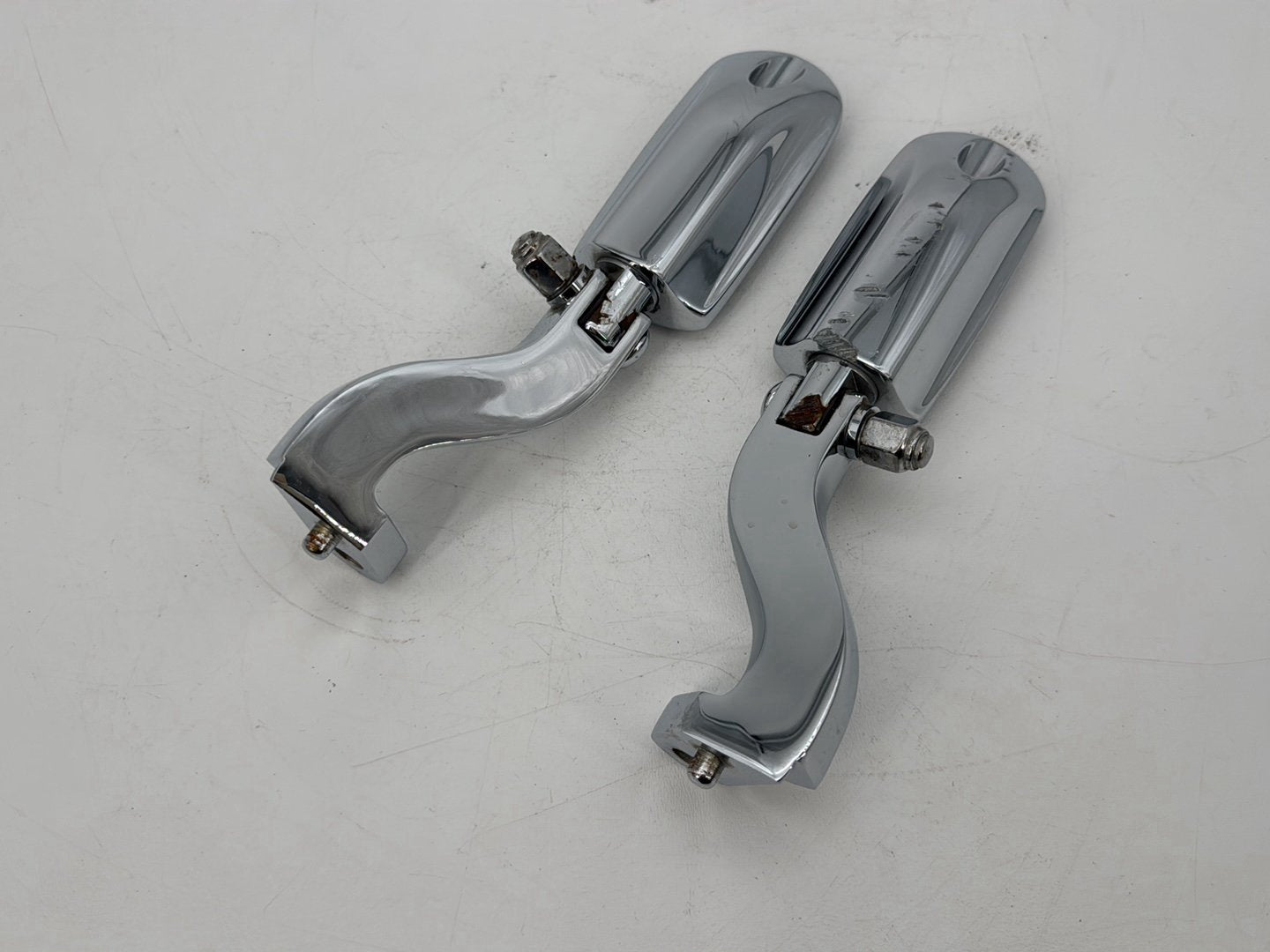 1999 - 2006 Harley-Davidson Touring Road King Custom Passenger Left & Right Foot Pegs 49015-04A