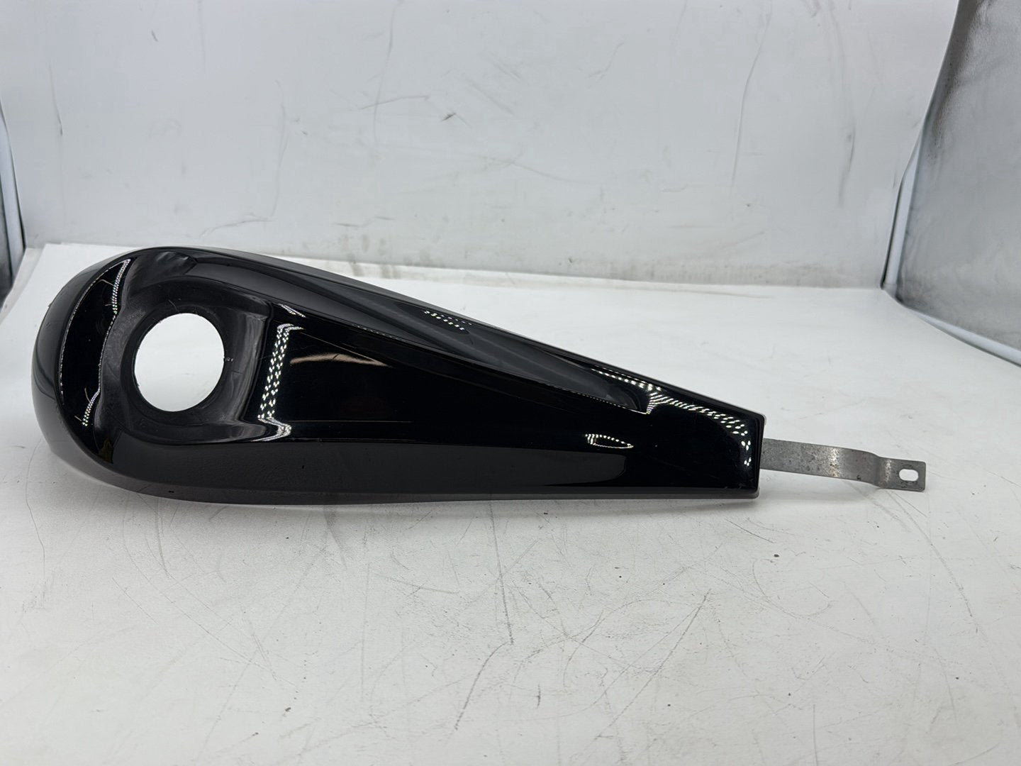 2011 Harley Electra Glide Ultra FLHTK OEM Fuel Gas Tank Dash Console NOKey