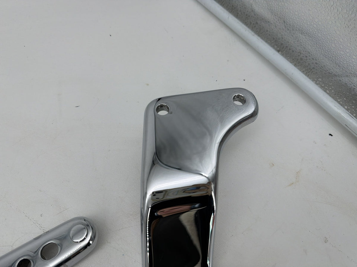2001 Harley Heritage Softail Classic OEM Rear Left Right Fender Struts Bracket