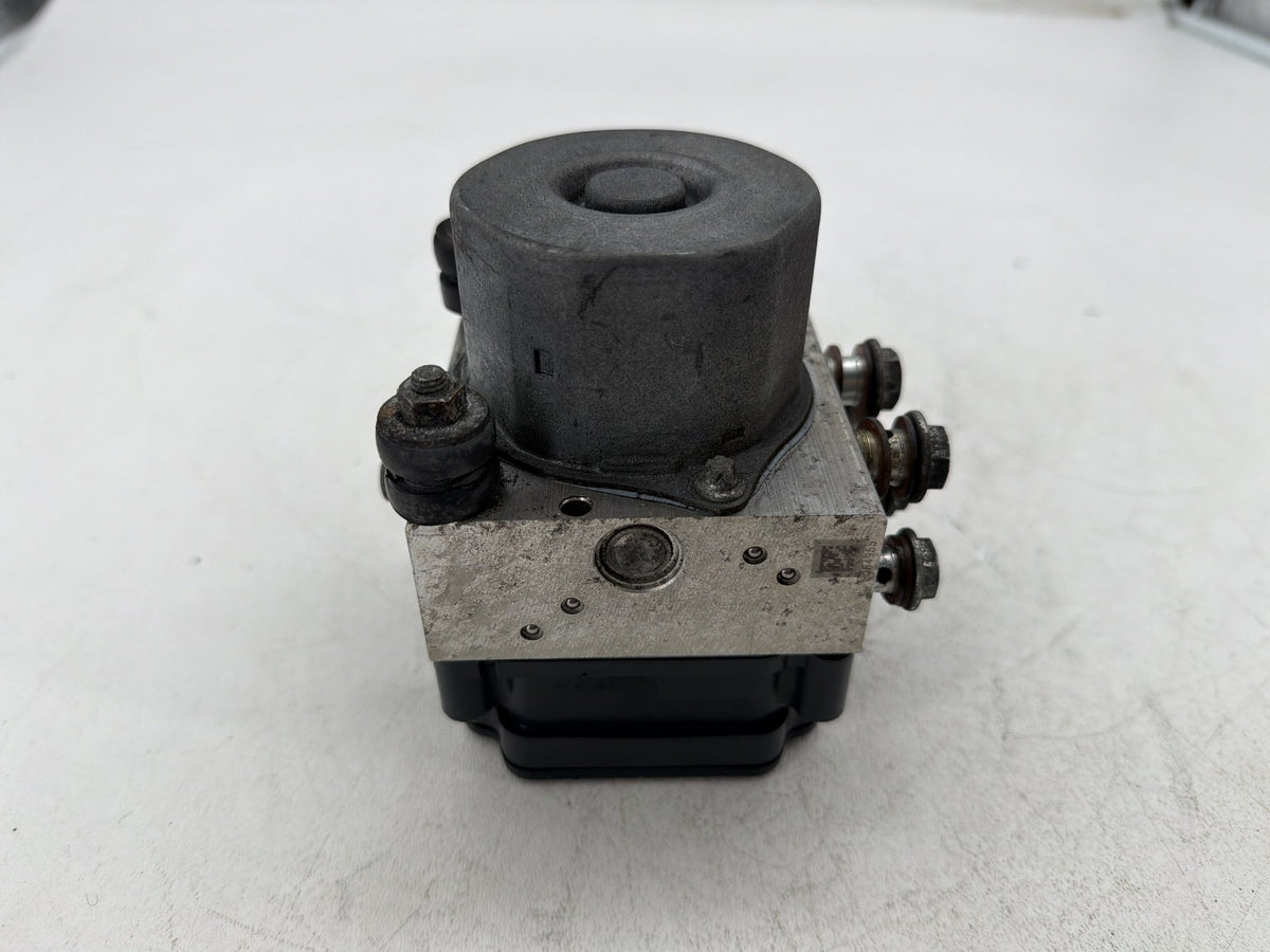 2014 Harley Electra Glide Touring Ultra OEM ABS Brake Pump & Control Module