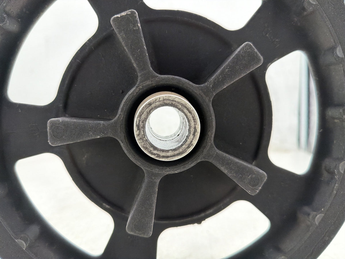 2012 Harley Street Glide Touring FLHX OEM Rear Driver Pulley Sprocket 68T 1"
