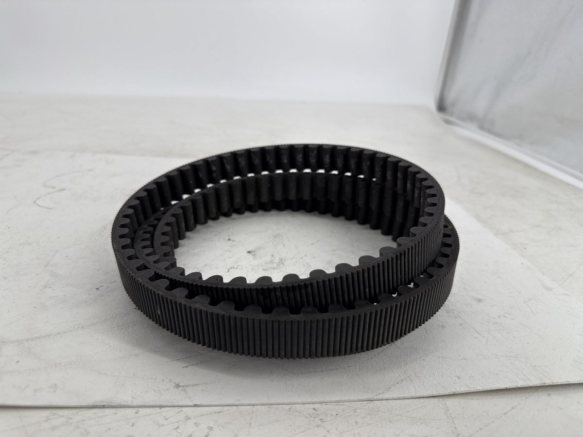 2013 Harley Street Glide Touring FLHX OEM Rear Drive Belt 40024-09 140T 1"