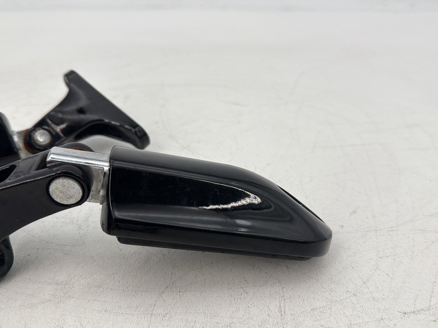 2015 Harley Touring FLHXS Street Glide OEM Passenger Left & Right Foot Pegs