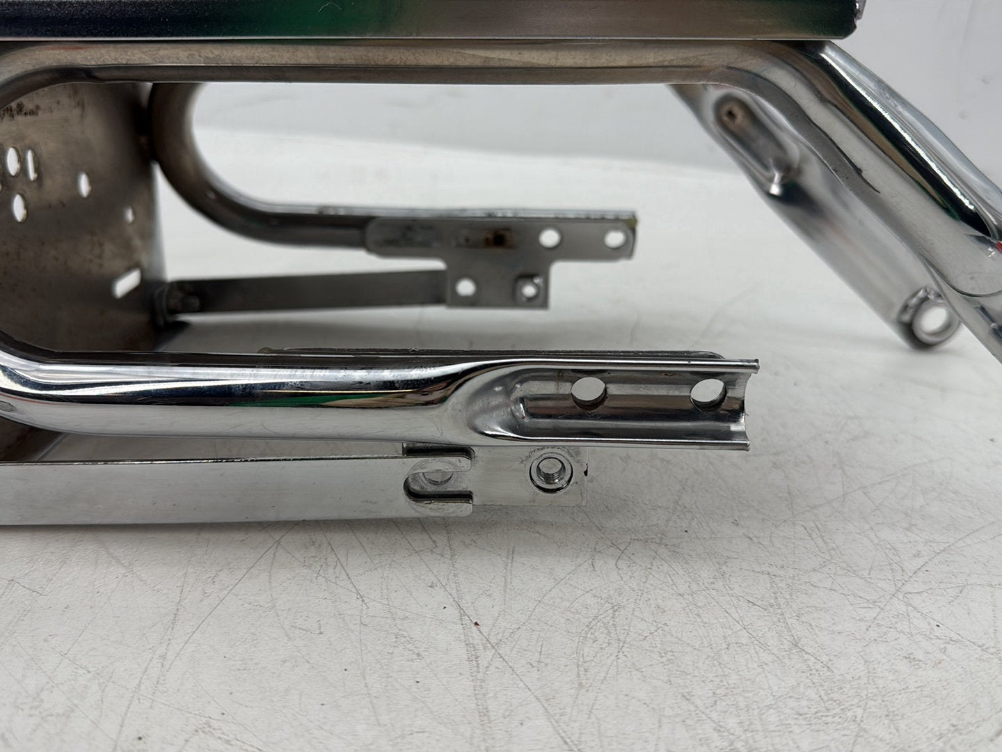 1995 Harley Touring FLHTCI Electra Glide Classic OEM Rear License Plate Support Bar Holder