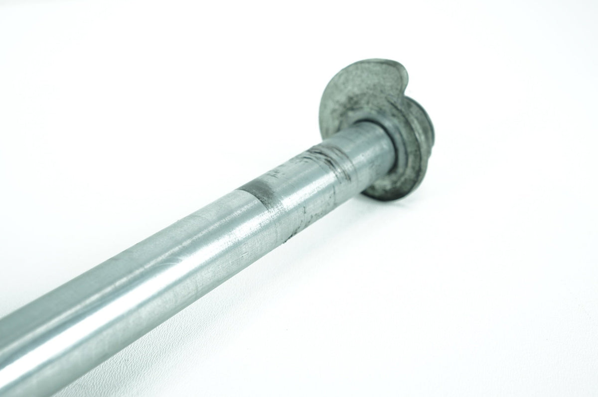 2007 - 2016 Harley-Davidson Touring CVO Electra Screamin Eagle Rear Wheel Axle Bolt Shaft 43000002