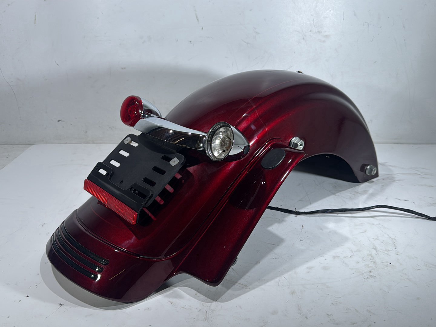 2014 Harley Street Glide Touring FLHXS OEM Rear Wheel Fender & Turn Signals Bar