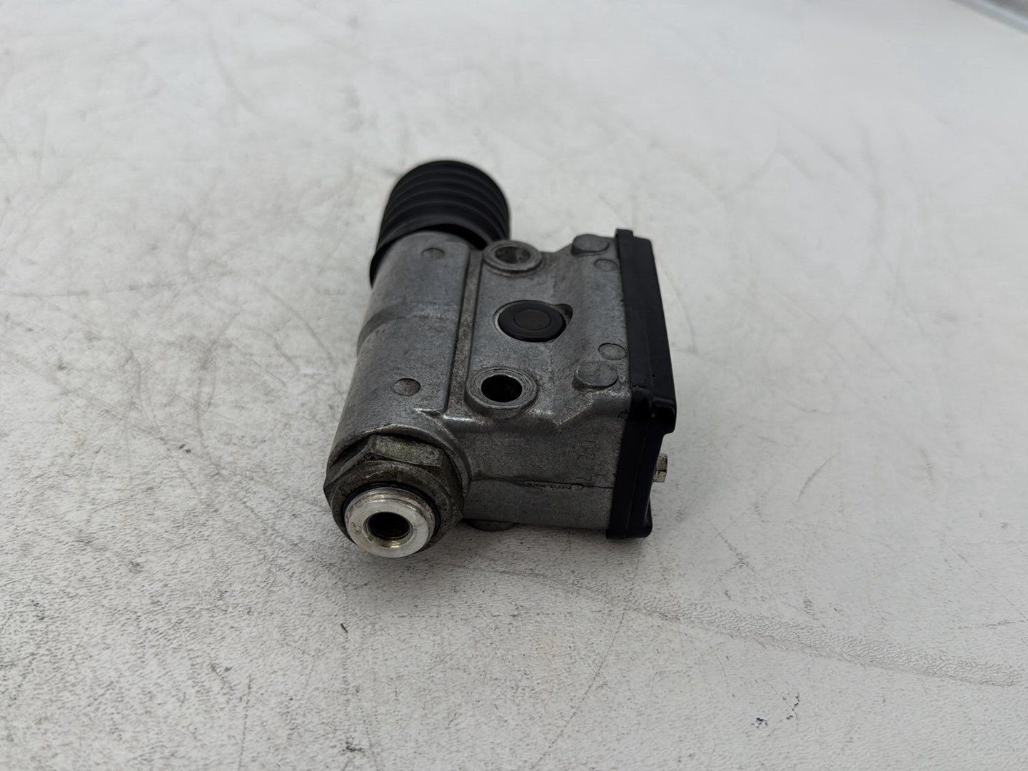 1997 Harley Softail Fat Boy FLSTF OEM Rear Brake Master Cylinder Reservoir