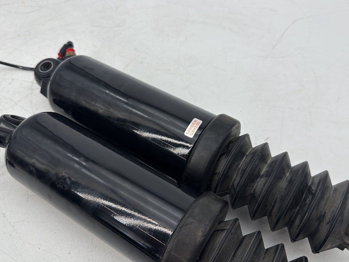 2008 - 2016 Harley-Davidson Touring Electra Glide Ultra Rear Left Right Shock Absorbers 54000036