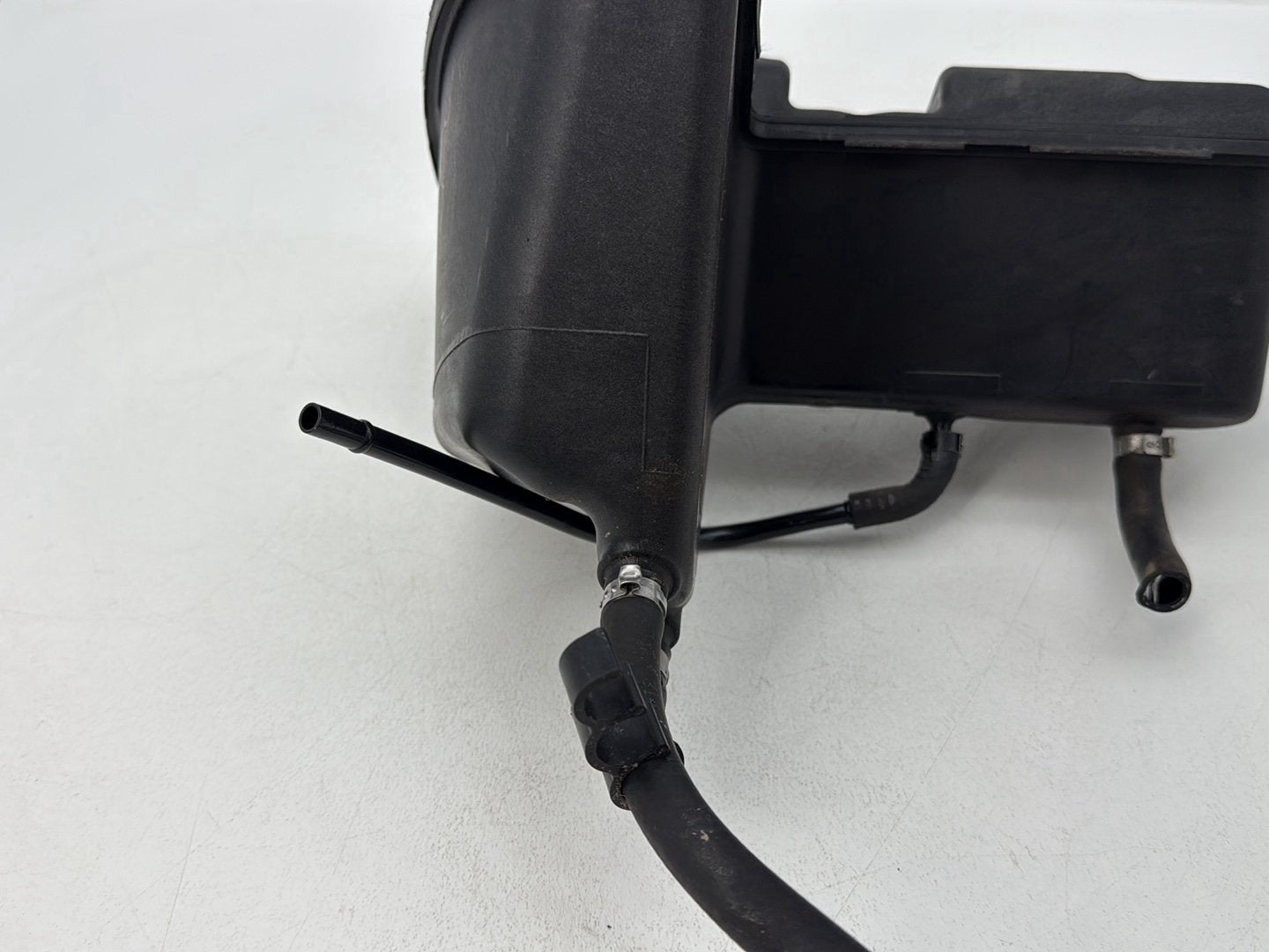 2004 - 2013 Harley-Davidson Sportster 883 Custom Oil Tank Reservoir Bottle Canister & Dipstick 62888-04A