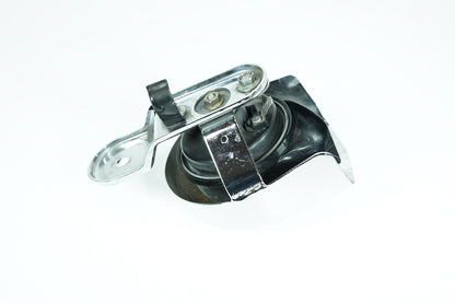 1999 - 2006 Harley-Davidson Touring Street Glide Horn Signal Klaxon Chrome Cover 69012-93A