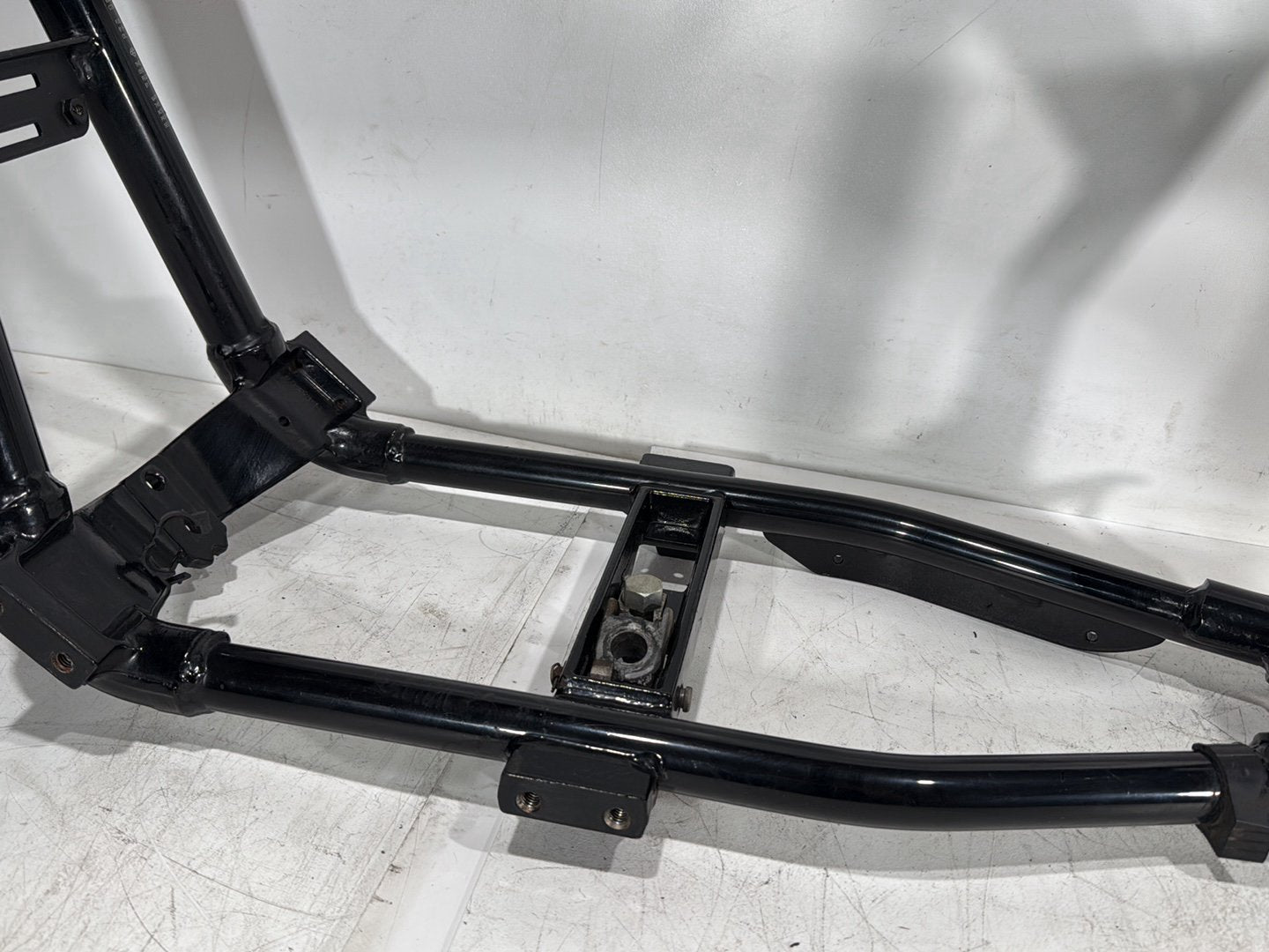 2007 Harley Dyna Street Bob FXDBI OEM Body Main Frame Chassis SLVG