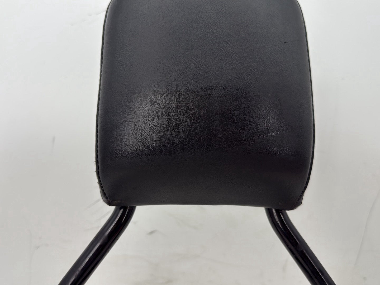 2012 Harley Dyna FXDF Fat Bob OEM Rear Sissy Bar w/ Backrest Cushion Pad