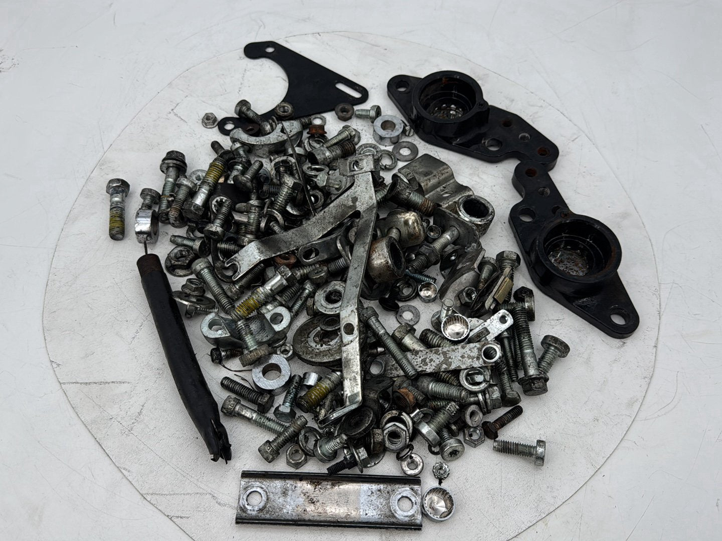 1999 - 2006 Harley-Davidson Touring Electra Glide Classic Hardware Bolts Nuts & Brackets w/ Left Right Swingarm Brackets