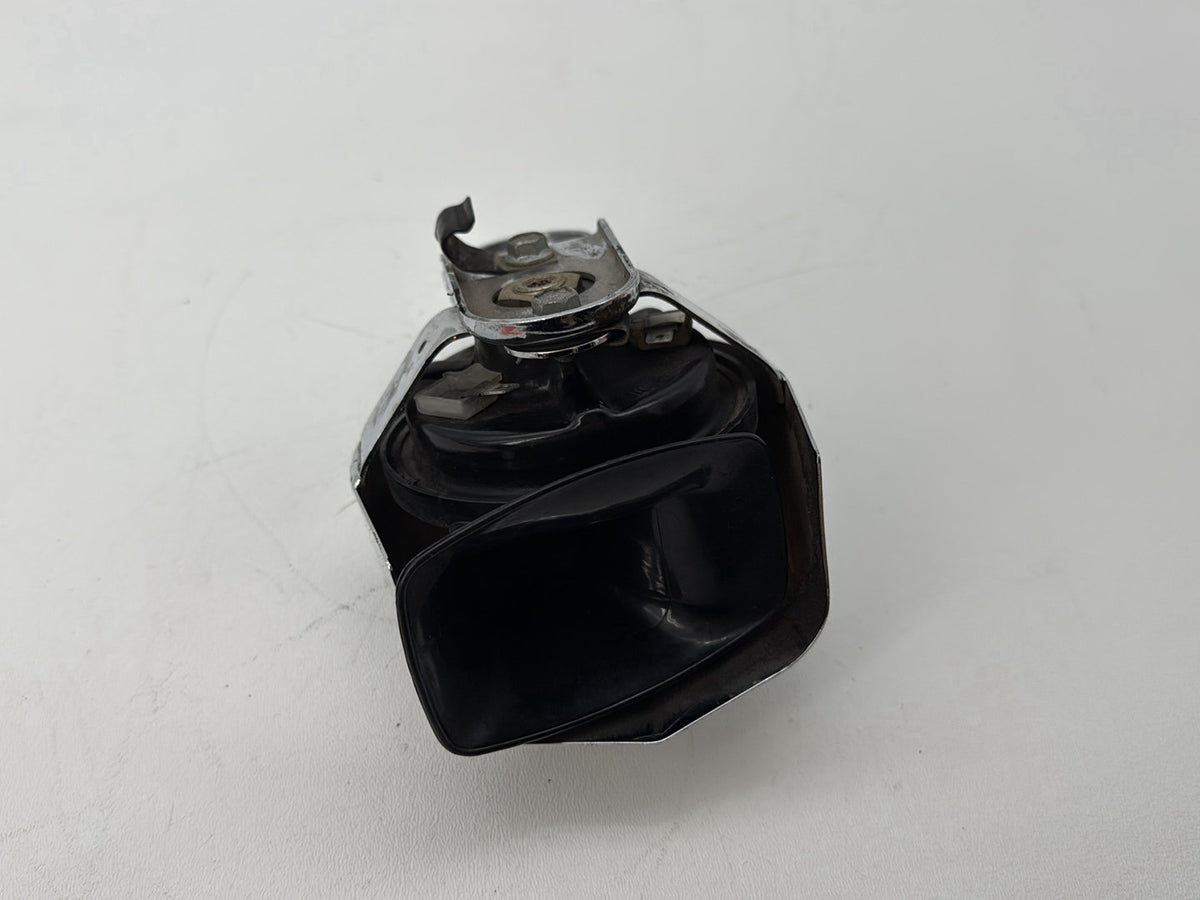 1991 Harley Heritage Softail Classic FLSTC OEM Horn Signal Klaxon Chrome Cover