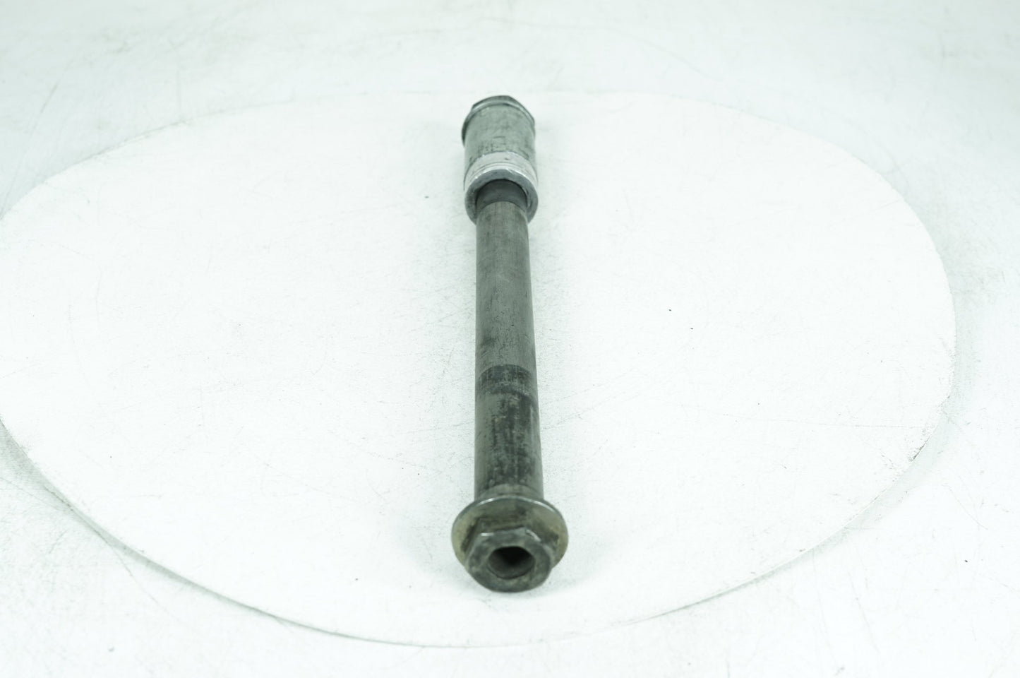 2007 - 2013 Harley-Davidson Softail Heritage Classic Rear Wheel Axle Bolt Shaft  	41641-08